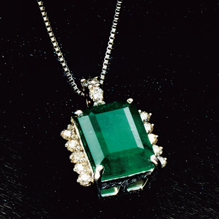 エメラルド 2.00ct ダイヤモンド 0.02ct ネックレス プラチナ - ネックレス