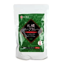 ＜Sapporo Soup Curry 濃縮ペーストタイプ＞じっくり炒めた野菜とスパイスのコク、焦がしバジルの香り豊かなスープカレーです。【作り方（材料：1皿分）】スープカレーペースト：40g、肉：8